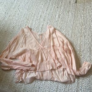 Aritzia Wilfred light pink blouse!